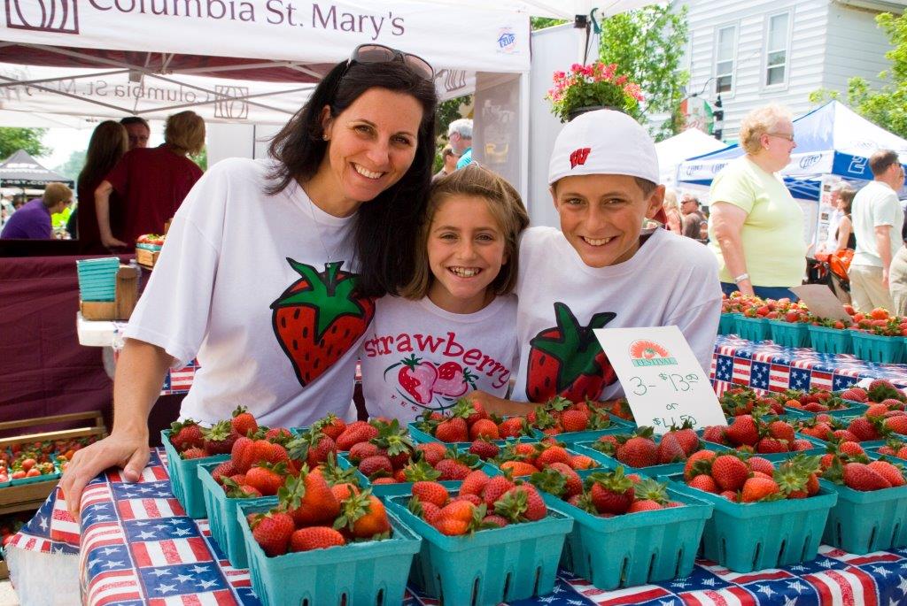 Strawberry Festival in Cedarburg Luminaries